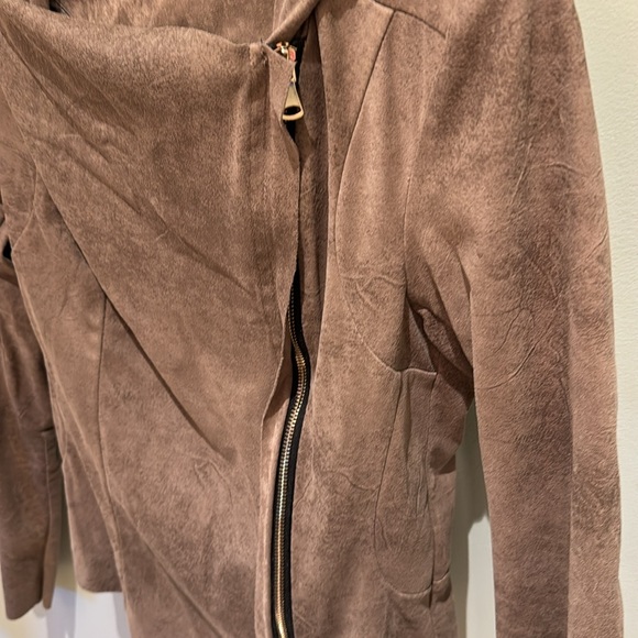 Zara suede feel tan zip up jacket EUC - Picture 3 of 4